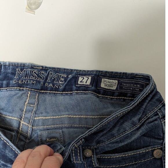 Miss Me Embroidered Skinny Jeans Medium Wash Low Rise Waist Womens 27 Western - Picture 3 of 5